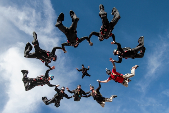  Increíble salto en grupo 